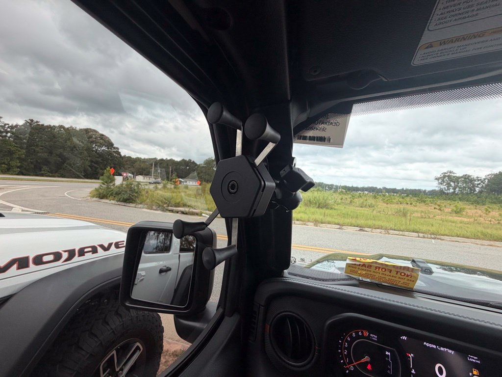 Certified 2025 Jeep Gladiator Mojave w/ Safety Group AWD/4WD image 25