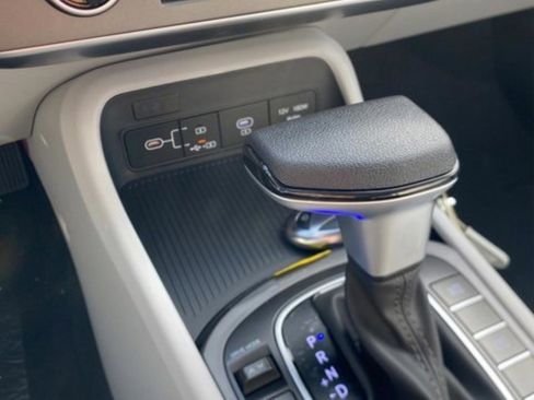 New 2026 Hyundai Kona SE FWD image 19