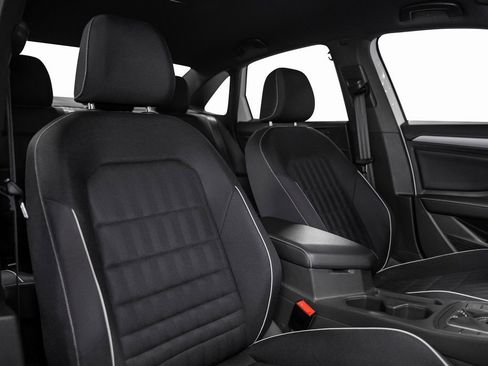 Used 2022 Volkswagen Jetta Sport image 31