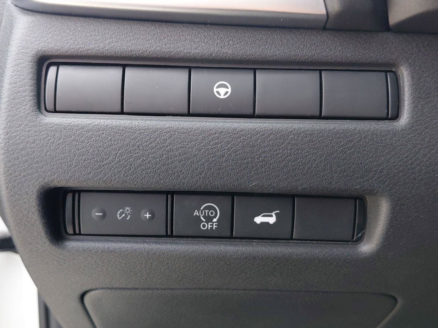Used 2024 Nissan Rogue SV FWD image 29