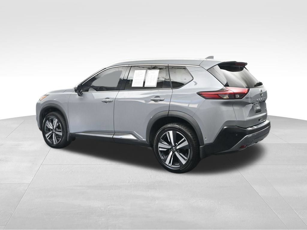 Used 2022 Nissan Rogue SL w/ SL Premium Package FWD image 3