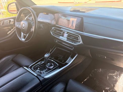 Used 2019 BMW X5 xDrive40i w/ Premium Package AWD/4WD image 13