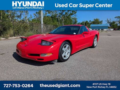 Used 1998 Chevrolet Corvette Coupe w/ Roof Pkg image 1