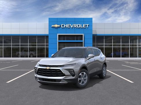 New 2026 Chevrolet Blazer LT w/ Convenience Package FWD image 8