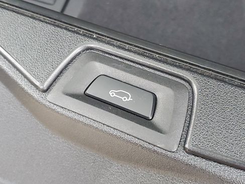 Certified 2024 BMW X5 xDrive40i w/ M Sport Package image 26