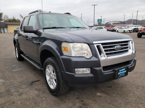 Used 2010 Ford Explorer Sport Trac XLT image 3