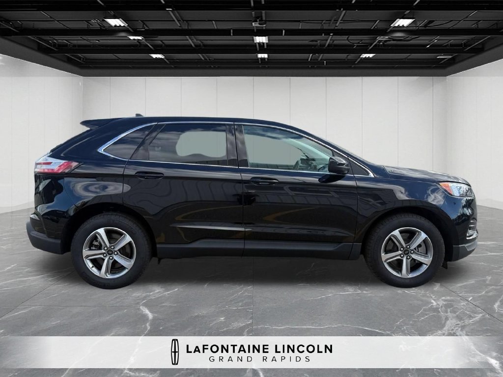 Used 2024 Ford Edge SEL w/ Convenience Package AWD/4WD image 6