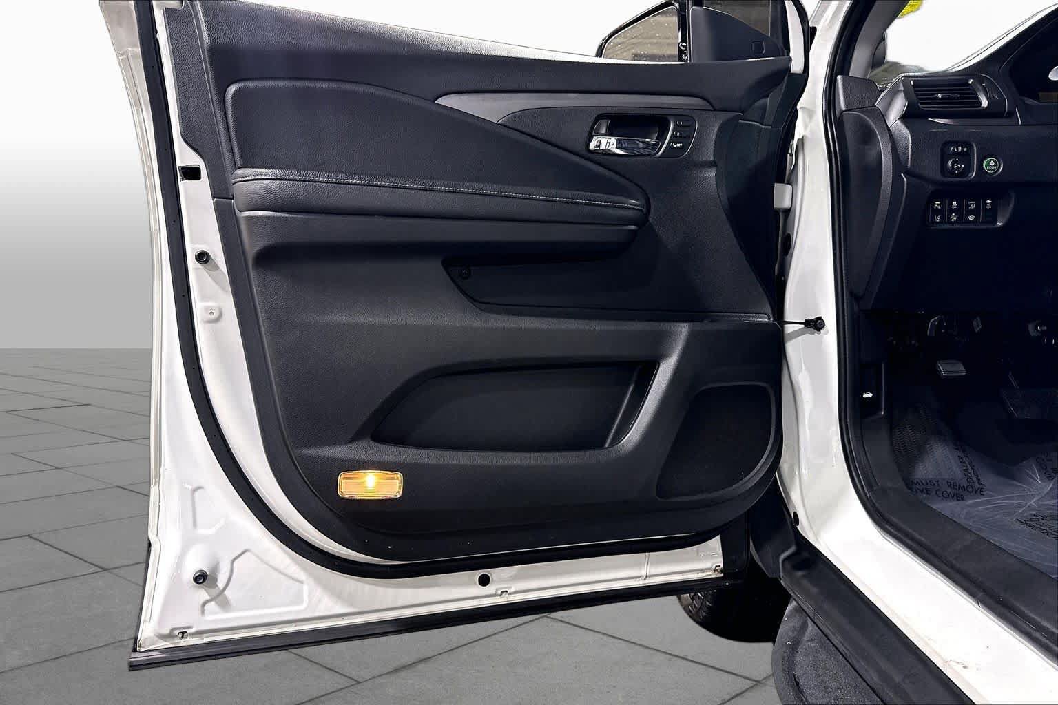 Used 2022 Honda Ridgeline RTL-E image 22