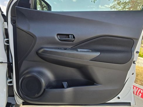 Used 2021 Nissan Kicks S FWD image 16