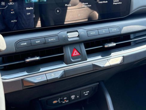 New 2025 Kia K4 EX image 28
