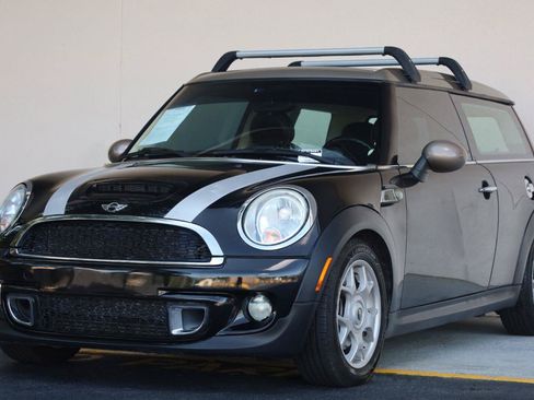 Used 2013 MINI Cooper Clubman S w/ Premium Pkg 2 FWD image 4