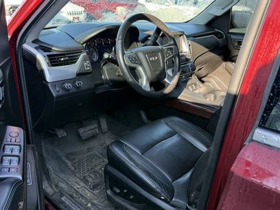 Used 2017 GMC Yukon XL SLT