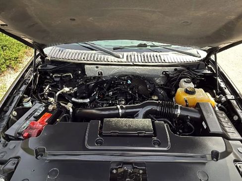 Used 2015 Ford Expedition EL XLT w/ Equipment Group 202A image 38