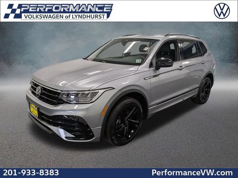 Used 2023 Volkswagen Tiguan SE R-Line AWD/4WD image 1