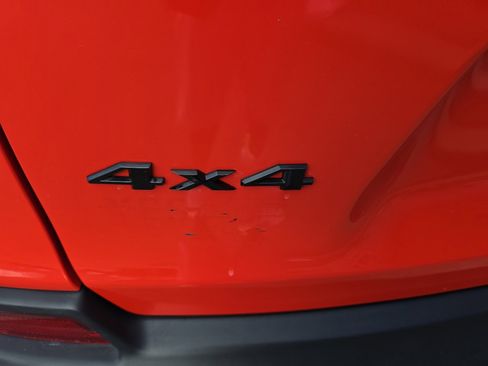 Used 2021 Jeep Cherokee Latitude Plus image 18