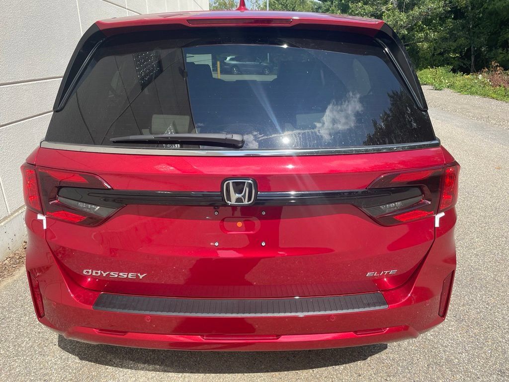 New 2027 Honda Odyssey Elite image 5