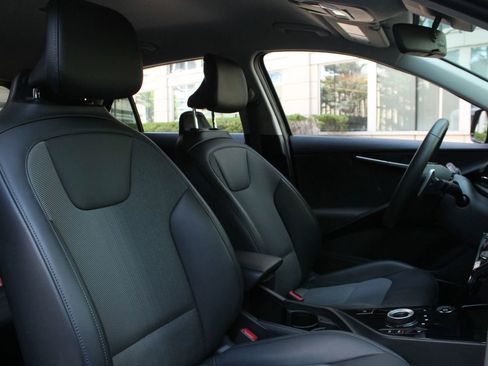 Used 2024 Kia Niro Wind FWD image 27