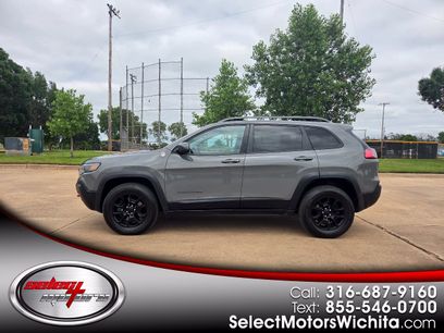 Used 2019 Jeep Cherokee Trailhawk w/ Cold Weather Group