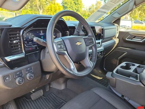 Certified 2025 Chevrolet Silverado 1500 LT image 16