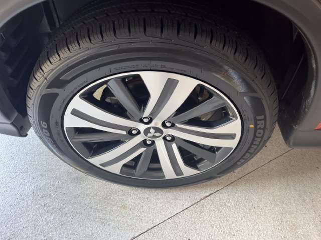 Used 2025 Mitsubishi Outlander Sport AWD image 9