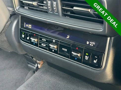 Used 2024 Lexus LX 600 4WD w/ Appearance Package image 38