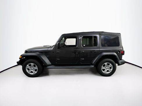 Used 2021 Jeep Wrangler Unlimited Sport AWD/4WD image 8