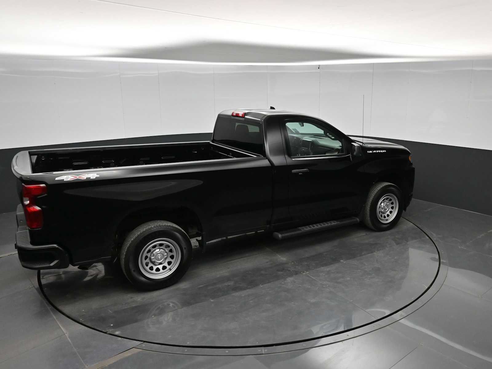 Used 2021 Chevrolet Silverado 1500 W/T w/ WT Value Package AWD/4WD image 30