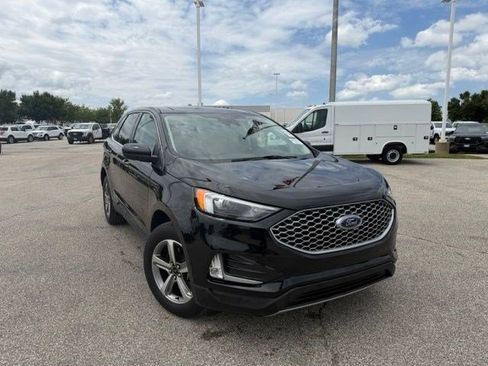 Used 2024 Ford Edge SEL w/ Convenience Package AWD/4WD image 2