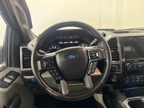 Used 2019 Ford F150 XLT w/ Equipment Group 302A Luxury AWD/4WD image 5