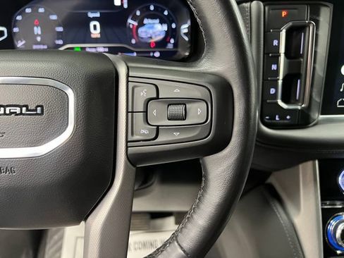Used 2022 GMC Yukon XL Denali AWD/4WD image 28