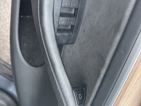 Used 2023 Tesla Model Y Long Range image 29