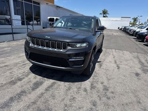 Used 2023 Jeep Grand Cherokee 4WD 4xe w/ Luxury Tech Group II image 2