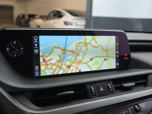 Used 2019 Lexus ES 350 image 28