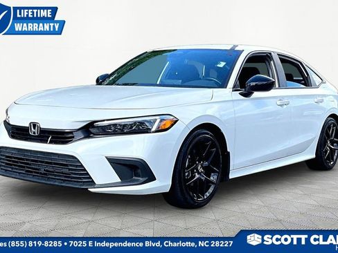 Used 2024 Honda Civic Sport image 3