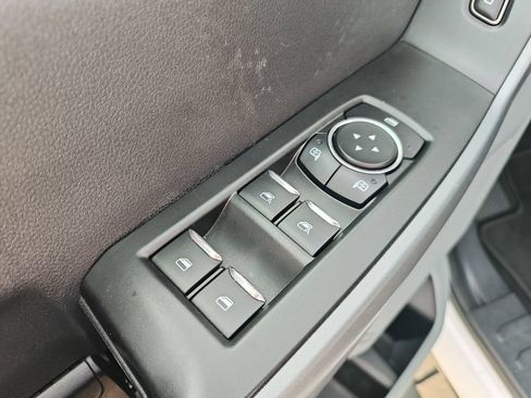 Used 2024 Ford F350 XLT AWD/4WD image 12