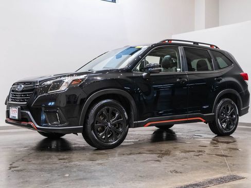 Used 2024 Subaru Forester Sport AWD/4WD image 3