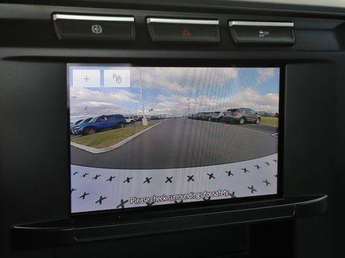 Used 2024 Ford F550 4x4 Regular Cab Super Duty image 31