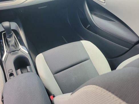 Used 2023 Toyota Corolla LE FWD image 16