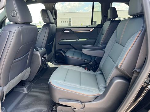 New 2026 GMC Acadia AT4 w/ Luxury Package AWD/4WD image 5
