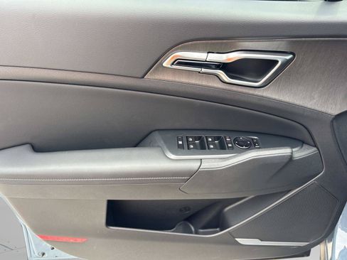 New 2027 Kia Sportage X-Line AWD/4WD image 17