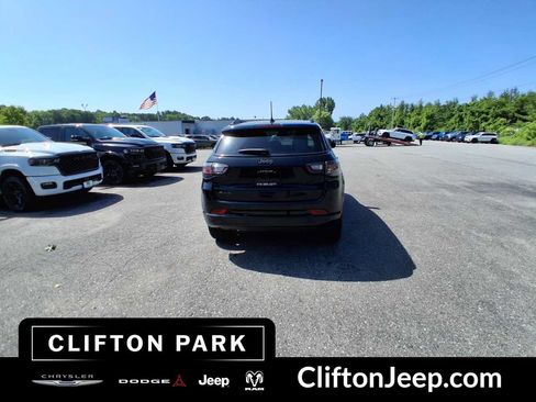 Certified 2025 Jeep Compass Limited w/ Driver Assist Group I AWD/4WD image 5