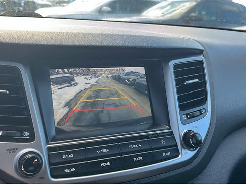 Used 2018 Hyundai Tucson SEL image 16