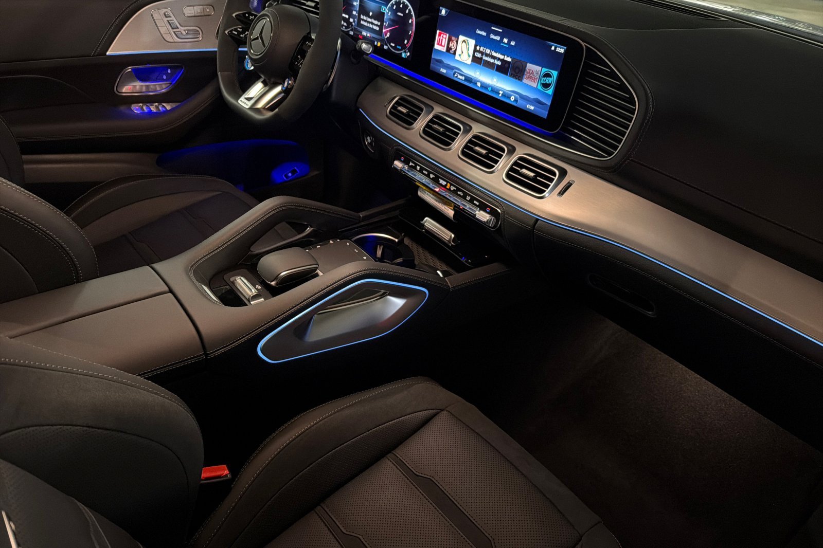 New 2026 Mercedes-Benz GLE 53 AMG 4MATIC Coupe image 14