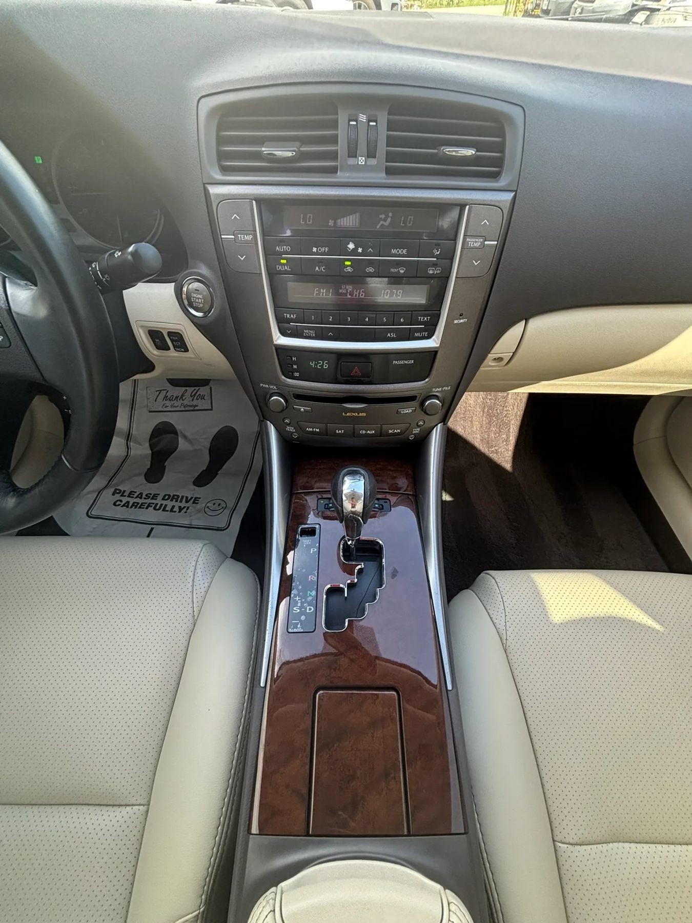 Used 2010 Lexus IS 250 w/ Premium Pkg Value Edition RWD image 10