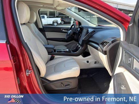 Used 2024 Ford Edge Titanium w/ Equipment Group 301A AWD/4WD image 17