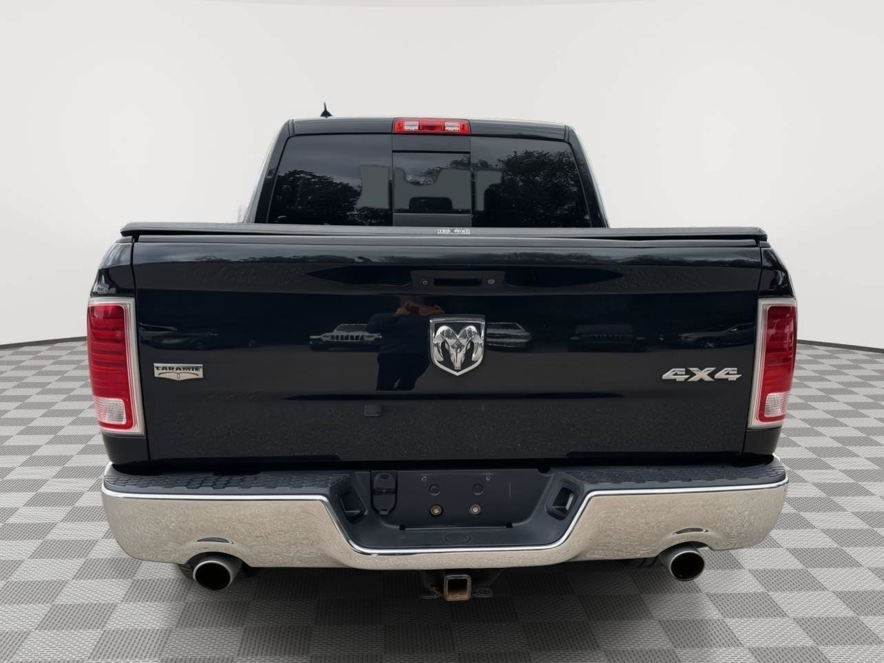 Used 2015 RAM 1500 Laramie w/ Convenience Group AWD/4WD image 6