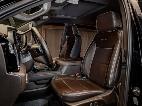 Used 2025 GMC Sierra 2500 Denali w/ Denali Reserve Package image 20