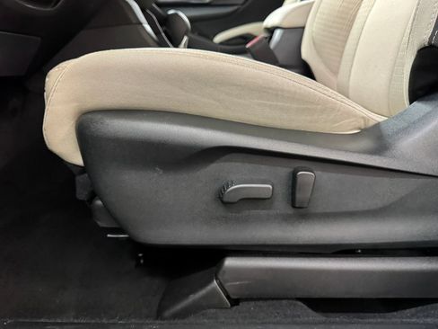 Used 2025 Subaru Ascent Premium AWD/4WD image 15