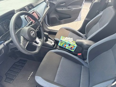 Used 2025 Nissan Versa SV w/ Trunk Package FWD image 4