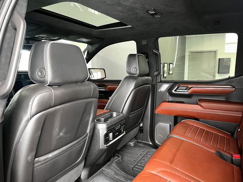 Used 2024 GMC Sierra 1500 Denali Ultimate AWD/4WD image 21